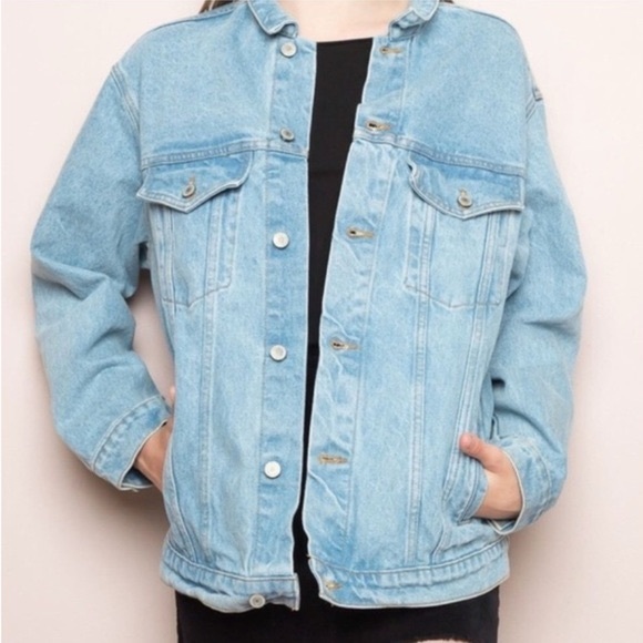 Brandy Melville Oversized Jean jacket - Picture 4 of 4